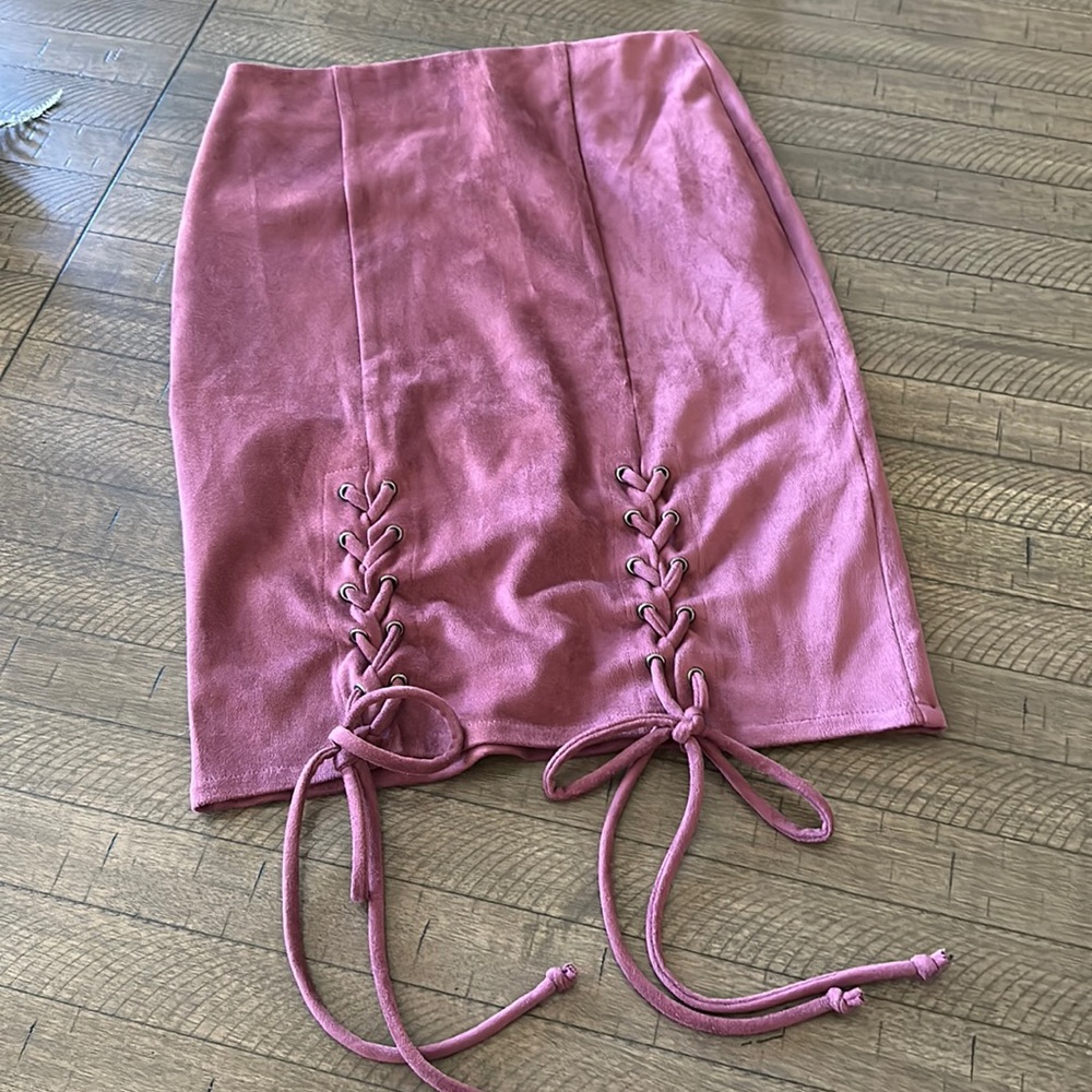 Le Lis Lace front Darling Soft Suede Style Skirt